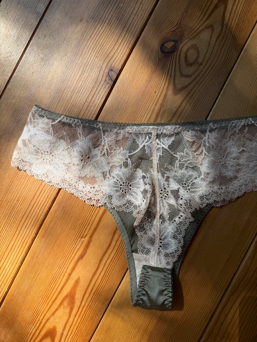 Dreamy Rose  Thong | Khaki