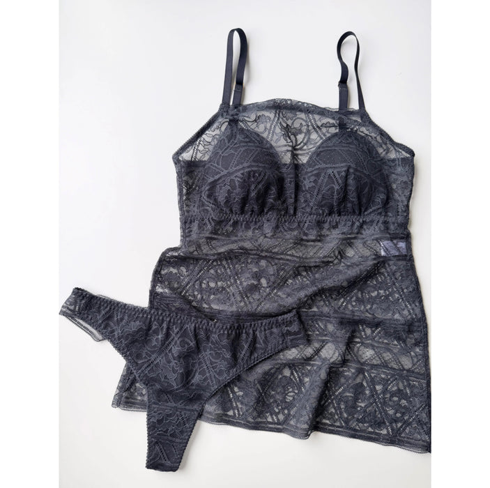 Amary Thong | Charcoal