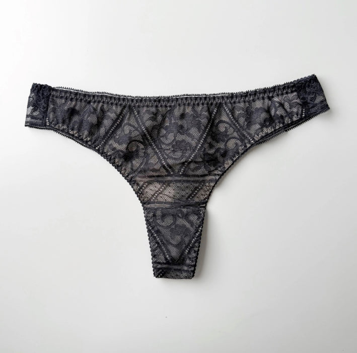 Amary Thong | Charcoal (Pink lining)