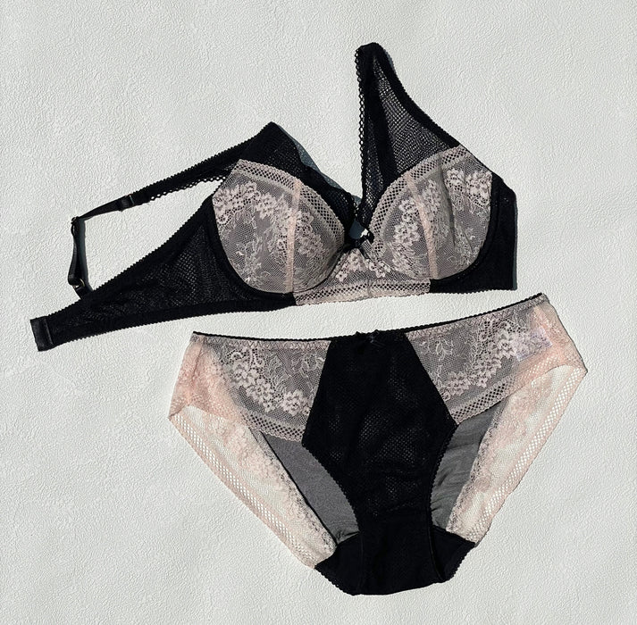 Floral Plunge Underwire Bra | Black