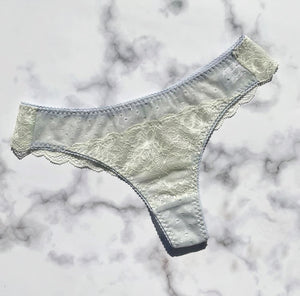 Jasmine Thong | Blue