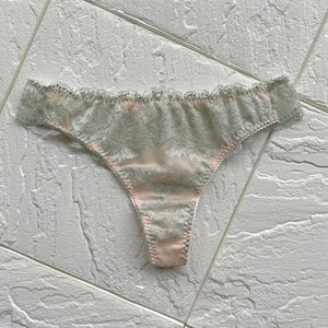 Lilac Thong | Mint Blue